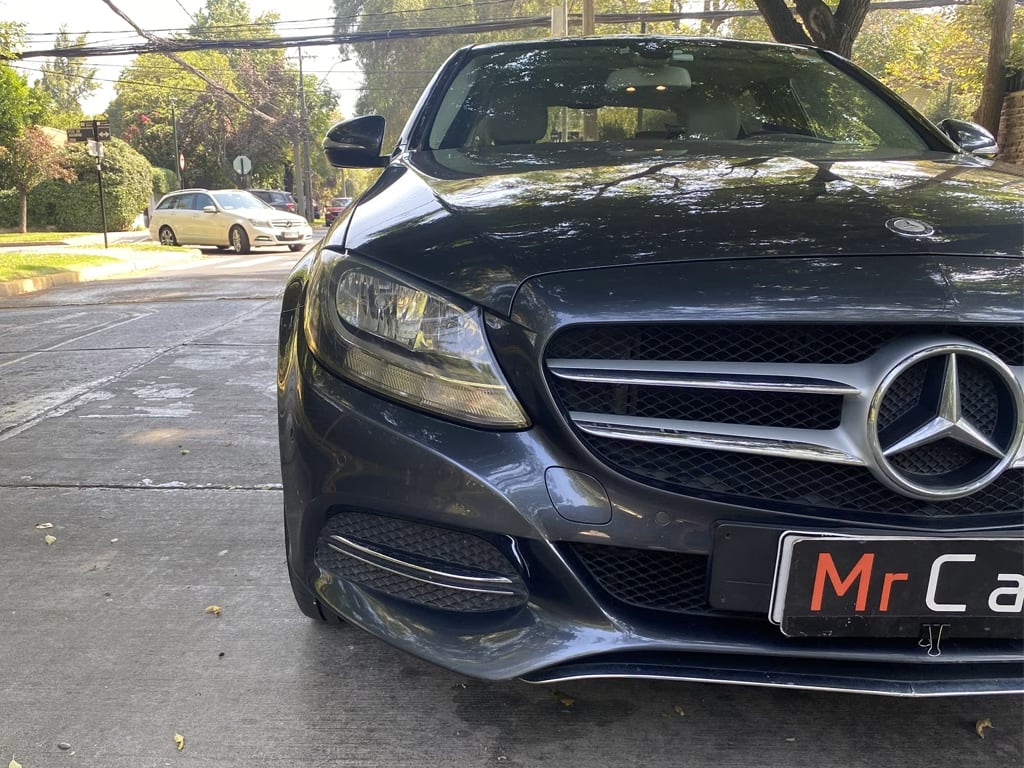 Mercedes Benz C180 1.6 año 2015