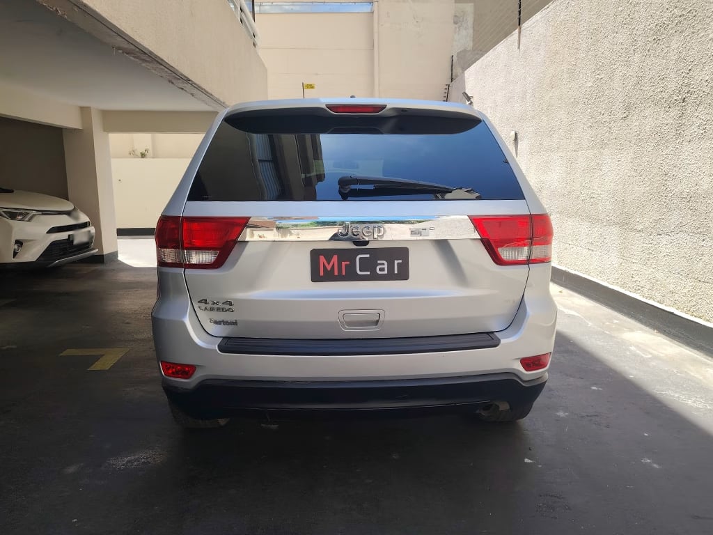 Jeep Grand Cherokee Laredo año 2011