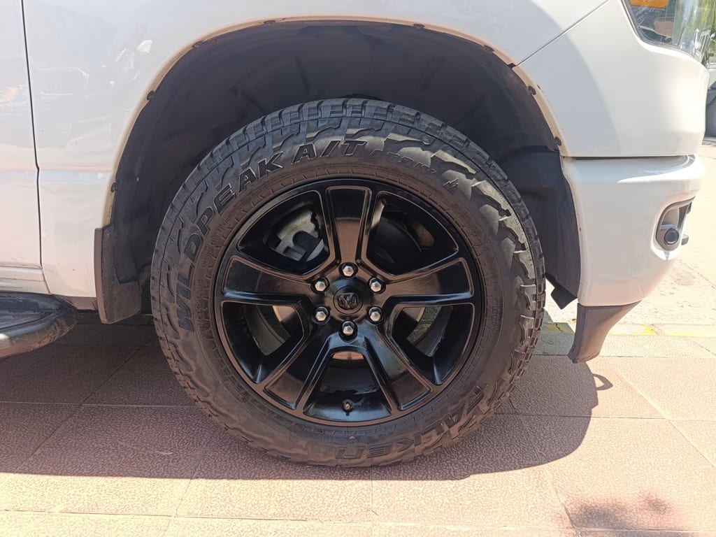 Ram 1500 Bighorn 4x4 año 2022