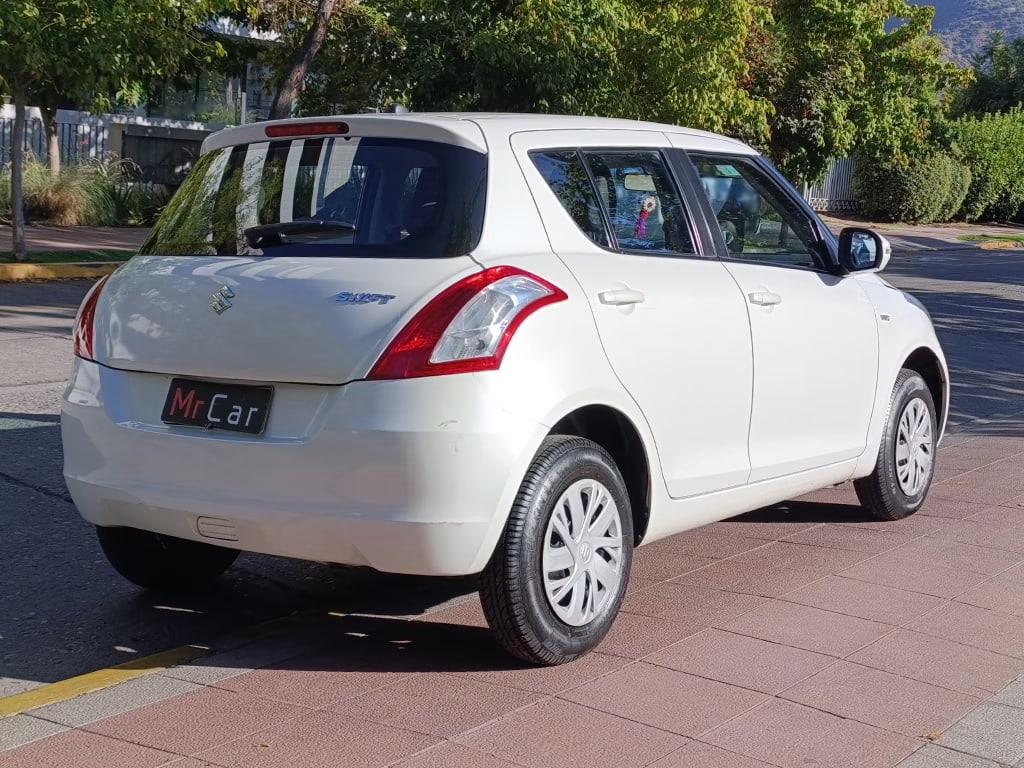 Suzuki Swift Gl año 2018