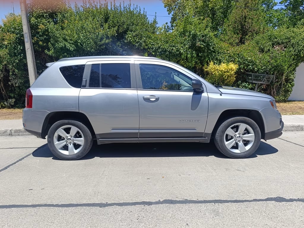 Jeep Compass Sport año 2015