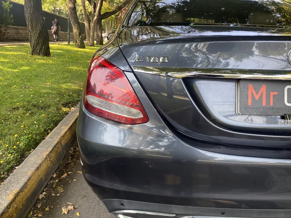 Mercedes Benz C180 1.6 año 2015