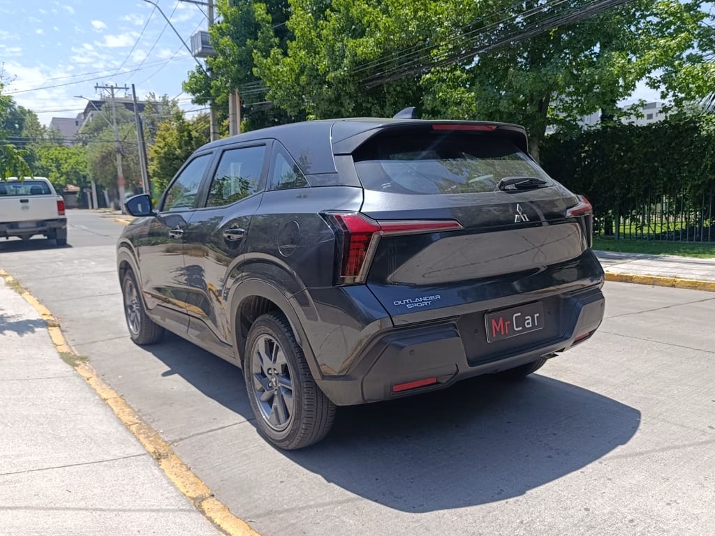 Mitsubishi Outlander Sport Gl año 2025