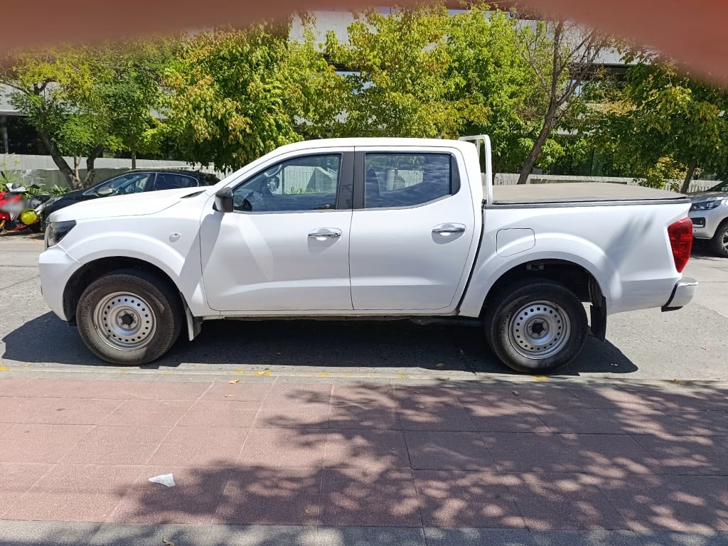 Nissan Navara Dcab año 2022