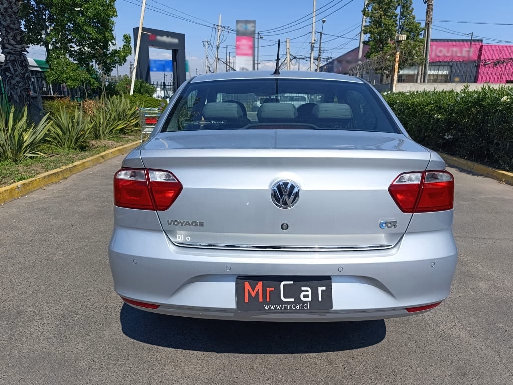 Volkswagen Voyage Higline año 2019