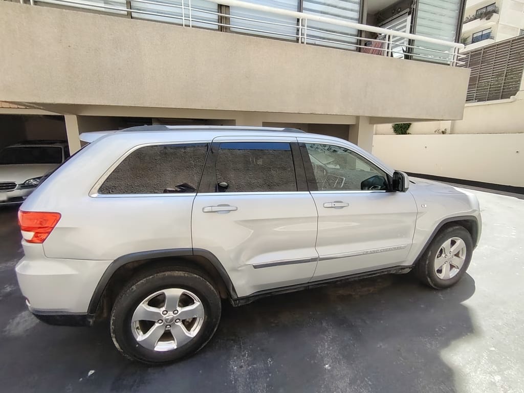 Jeep Grand Cherokee Laredo año 2011