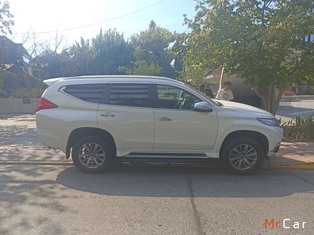 Mitsubishi Montero Sport No Se La Version año 2019