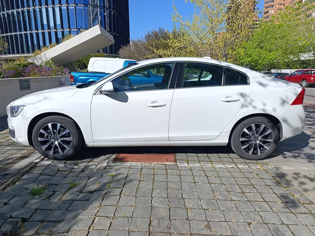 Volvo S60 D2 Confort año 2019
