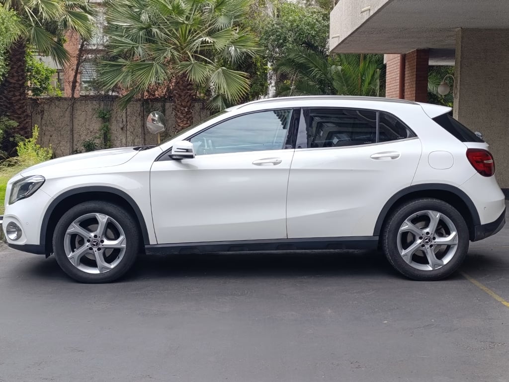 Mercedes Benz Gla 200 Gla200 año 2020