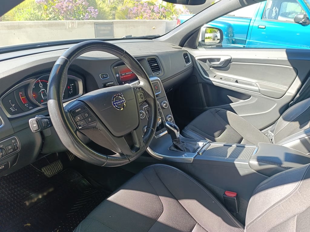 Volvo S60 D2 Confort año 2019