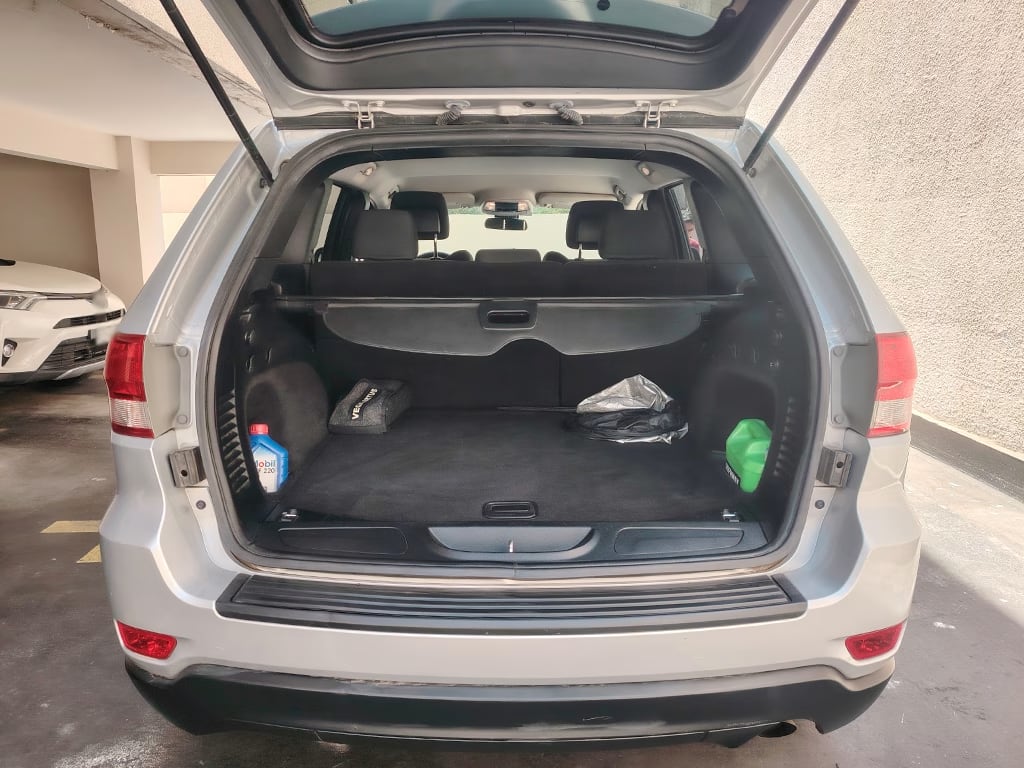 Jeep Grand Cherokee Laredo año 2011
