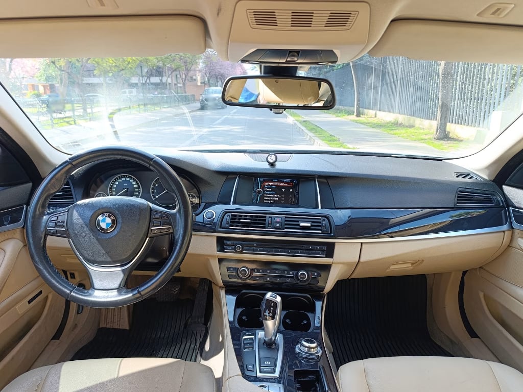 Bmw 520 I Lci año 2015