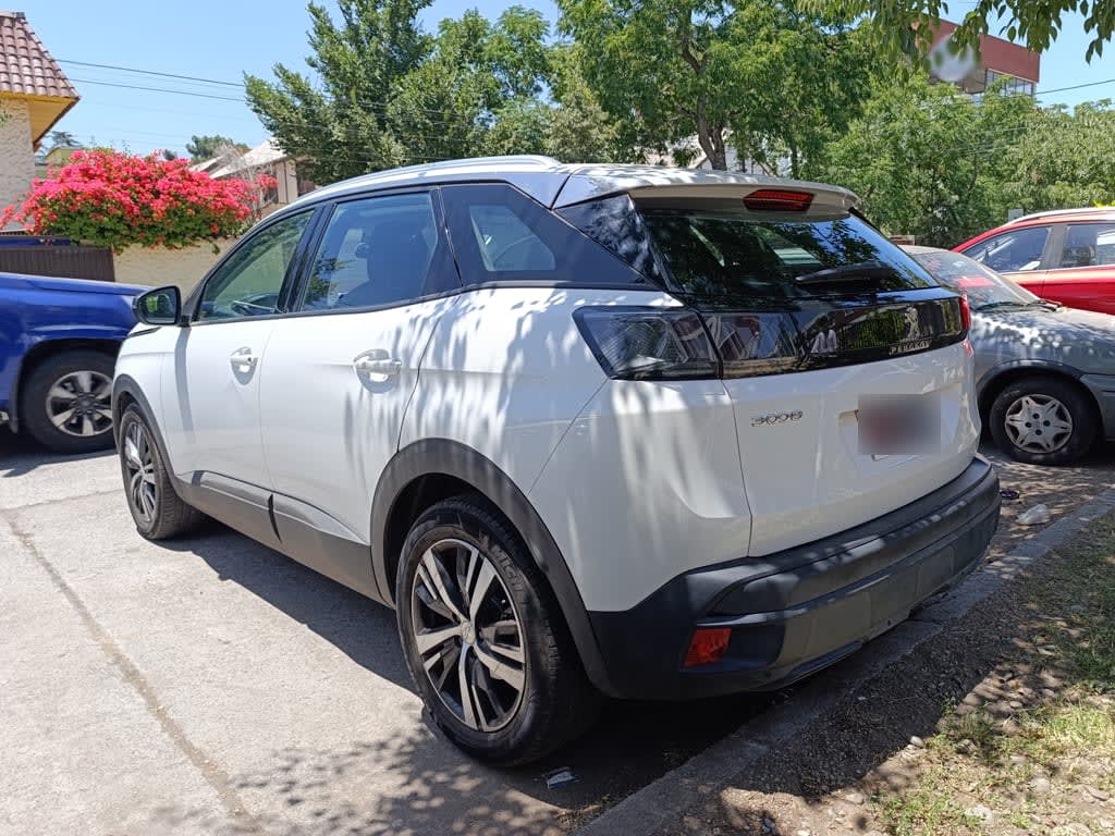 Peugeot 3008 Allure Pack año 2022