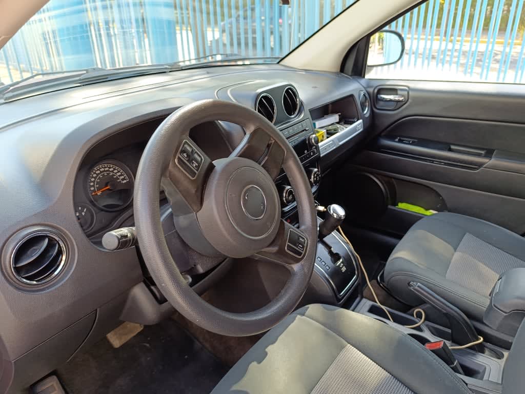 Jeep Compass Sport año 2014
