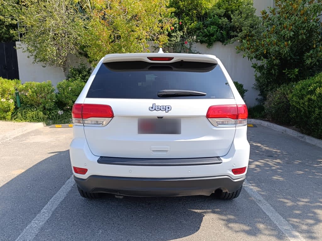 Jeep Grand Cherokee Laredo 4x4 año 2019