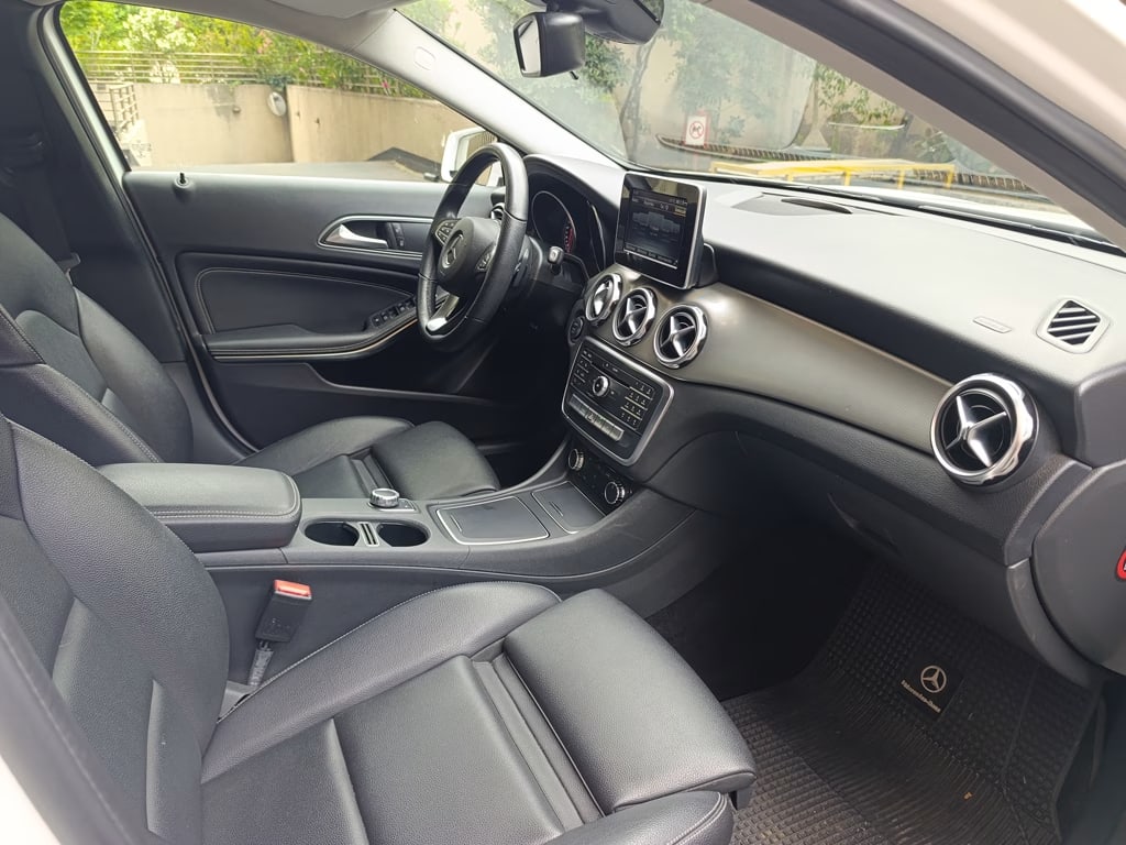 Mercedes Benz Gla 200 Gla200 año 2020