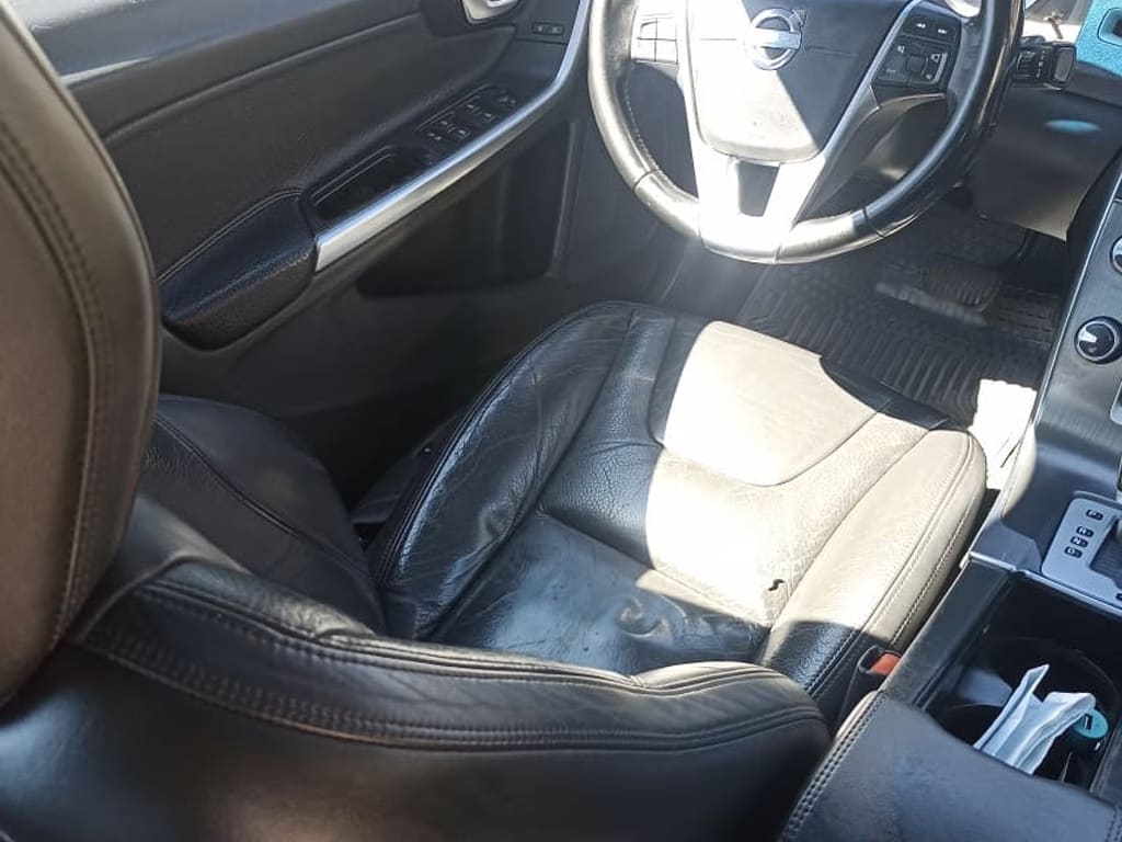 Volvo S60 T6 Plus año 2011