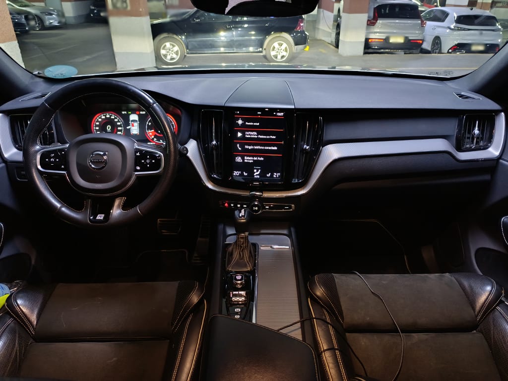 Volvo Xc60 T6 R-Design año 2018