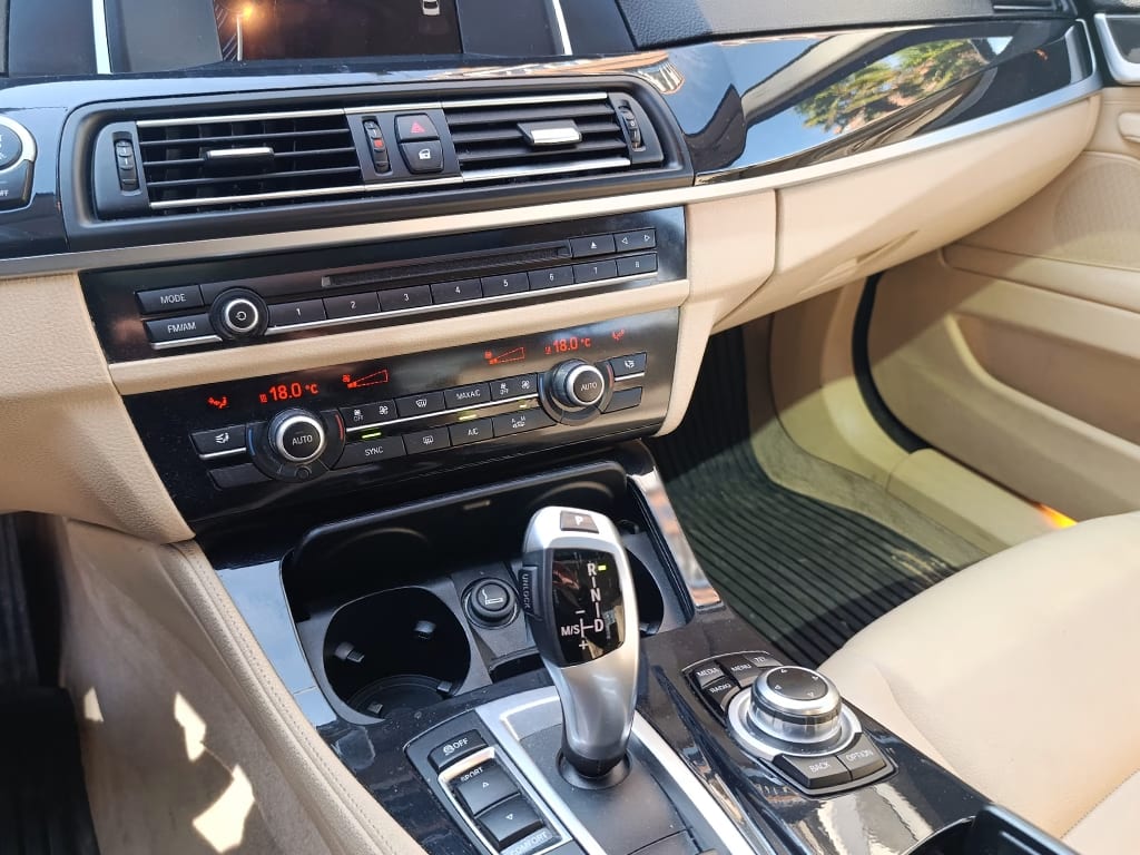 Bmw 520 I Lci año 2015