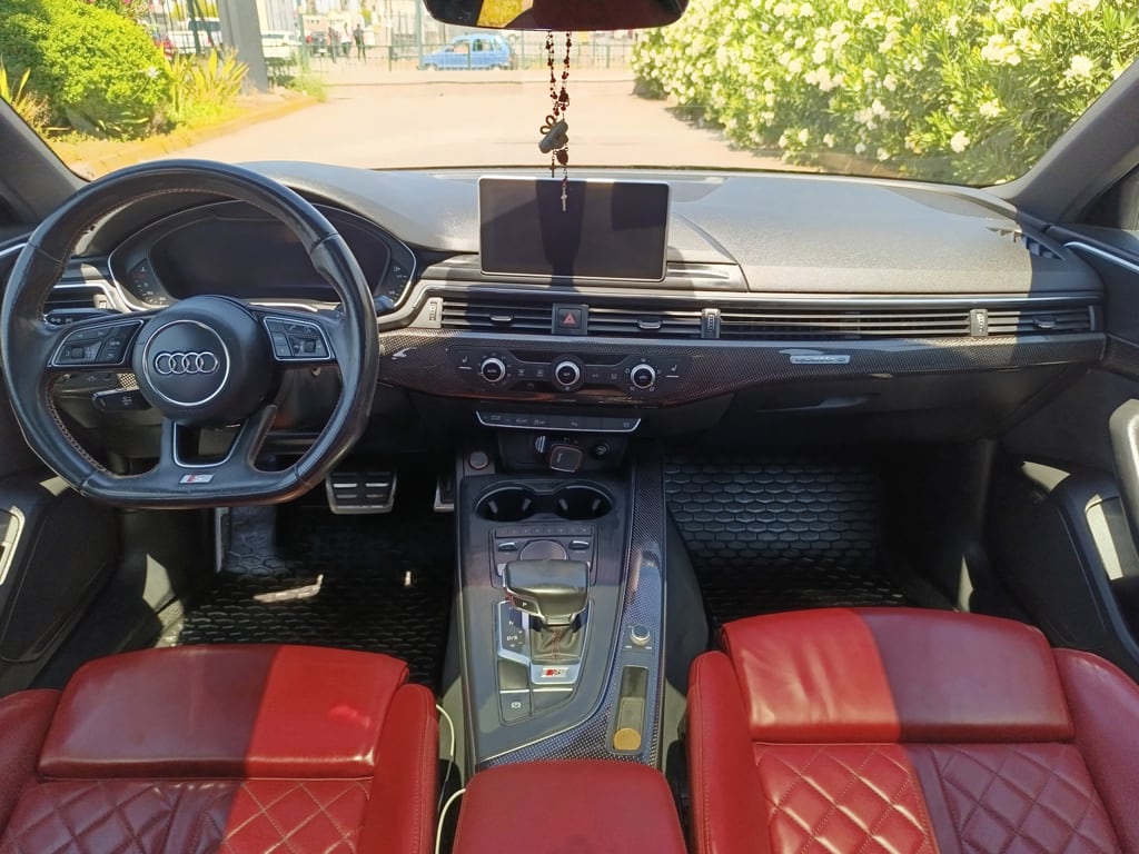 Audi Audi S4 Tfsi At año 2018