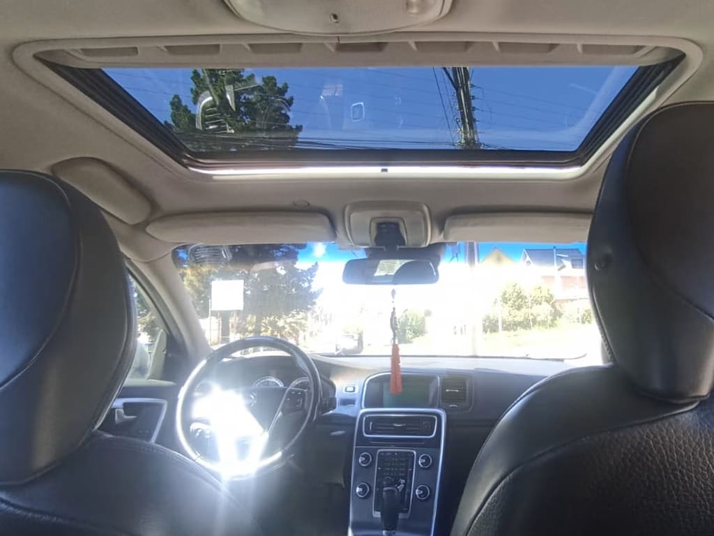 Volvo S60 T6 Plus año 2011