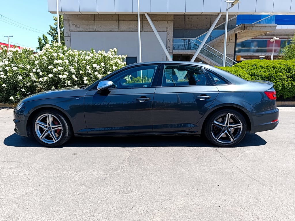 Audi Audi S4 Tfsi At año 2018