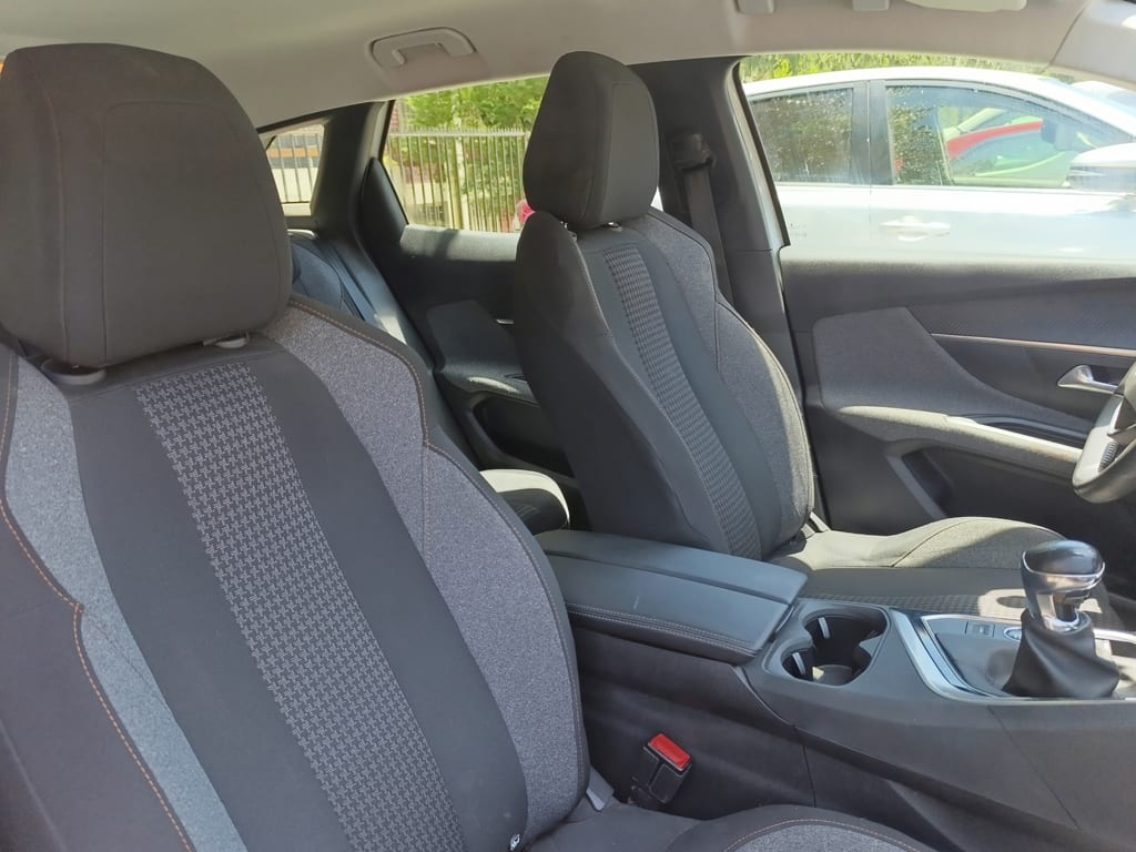Peugeot 3008 Allure Pack año 2022