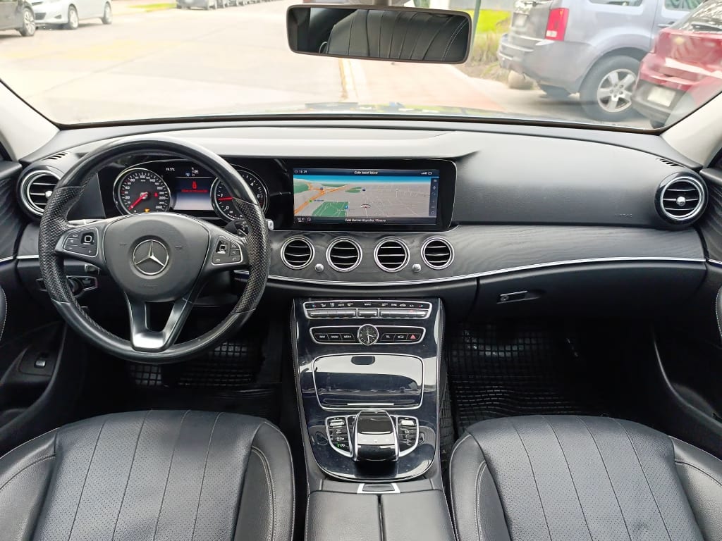 Mercedes-Benz E220 D No Se La Version año 2017