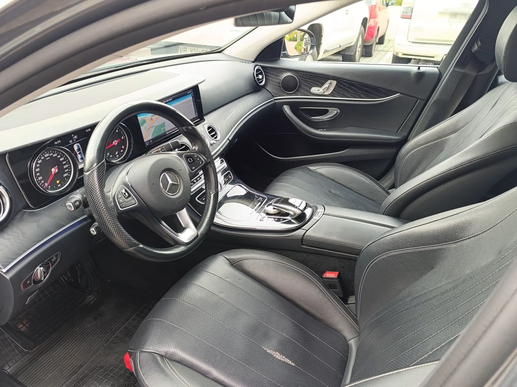 Mercedes-Benz E220 D No Se La Version año 2017