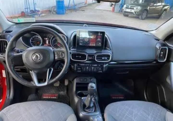DONGFENG AX4 1.6 Luxury Mt año 2021