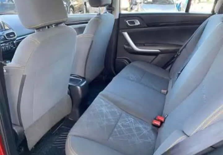 DONGFENG AX4 1.6 Luxury Mt año 2021