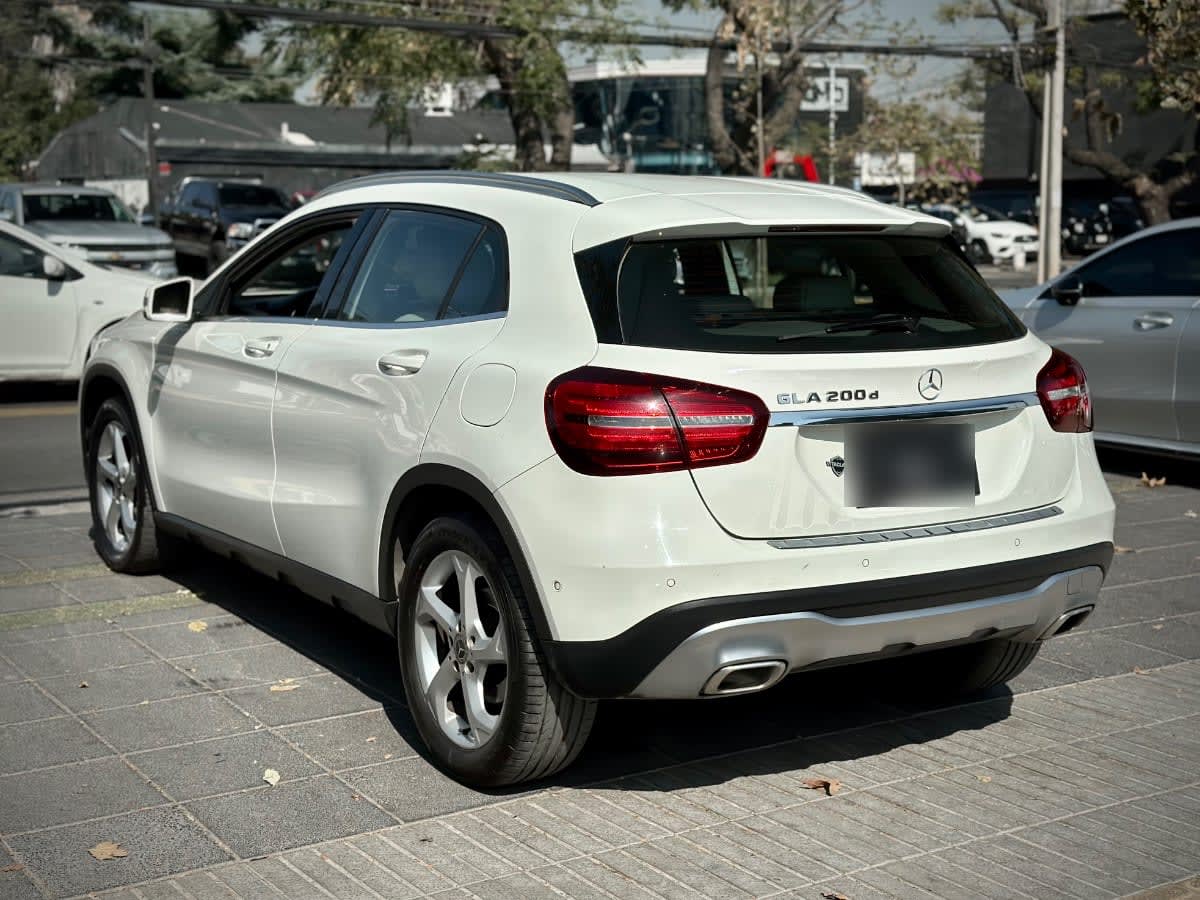 Mercedes-benz Gla 200 D año 2018