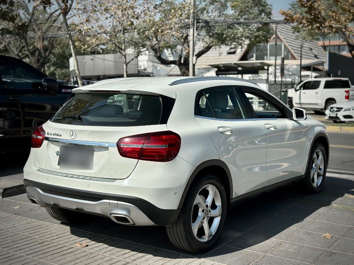 Mercedes-benz Gla 200 D año 2018