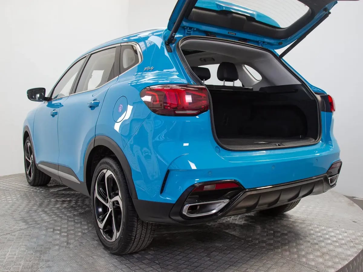 MG NEW HS New Mg Hs 1.5t Dct Trophy año 2024