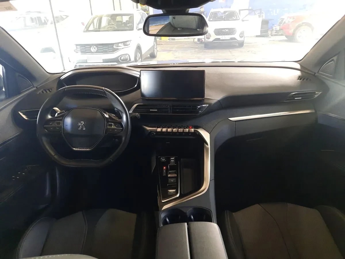 Peugeot 3008 1.5 Allure Pack Bluehdi 130 4x2 Eat8 5p año 2024