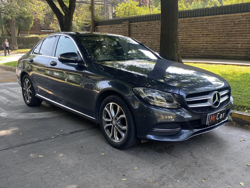 Mercedes Benz C180 1.6 año 2015