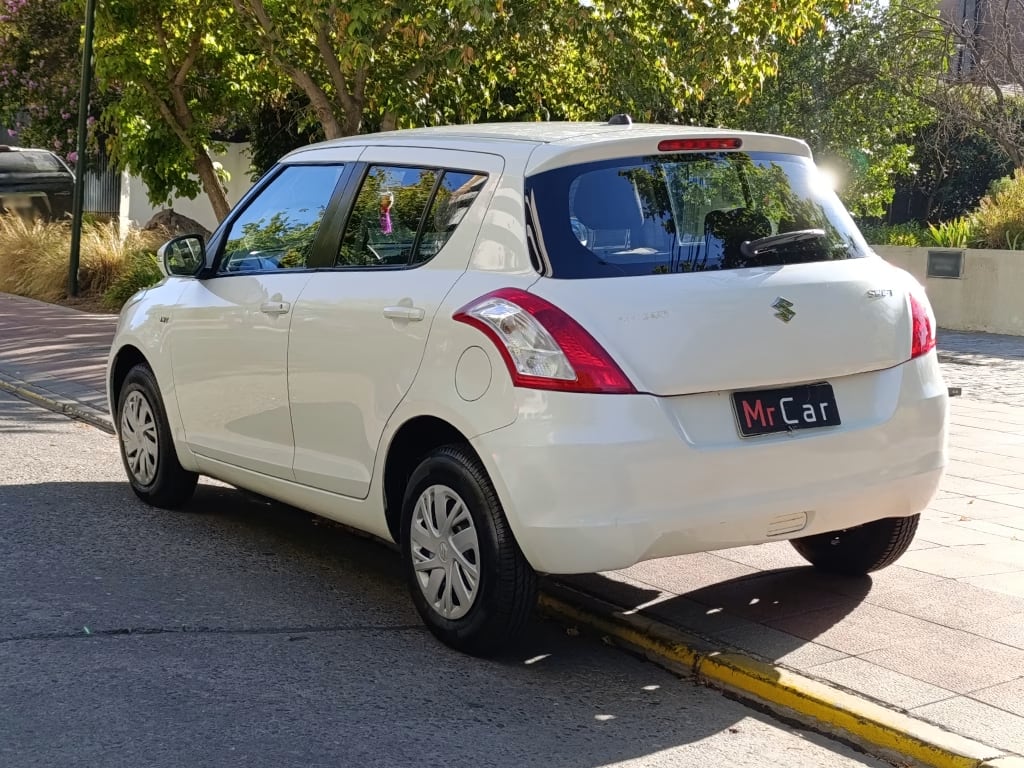 Suzuki Swift Gl año 2018
