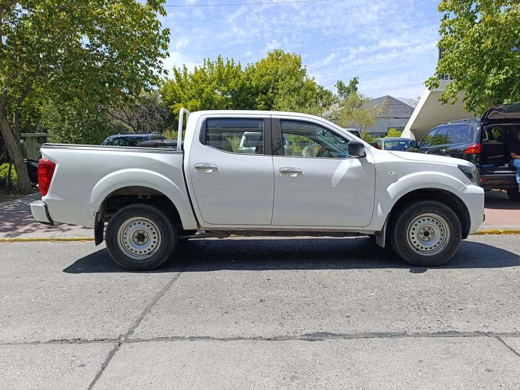 Nissan Navara Dcab año 2022