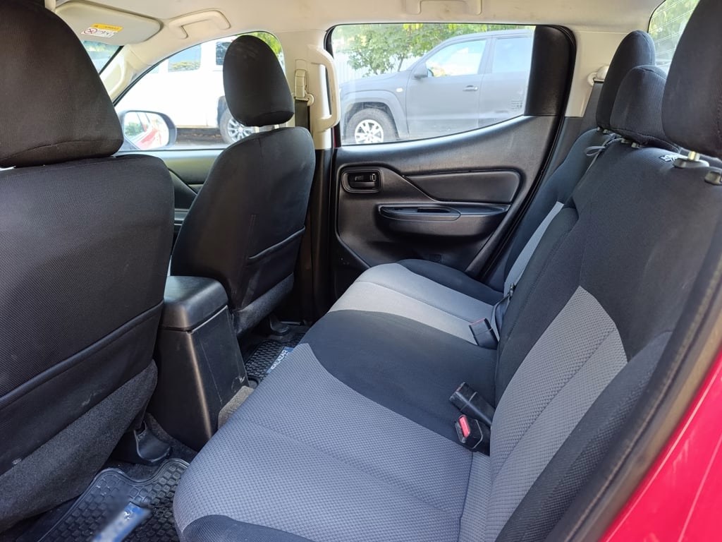 Mitsubishi L200 Katana Crt 4x4 año 2024