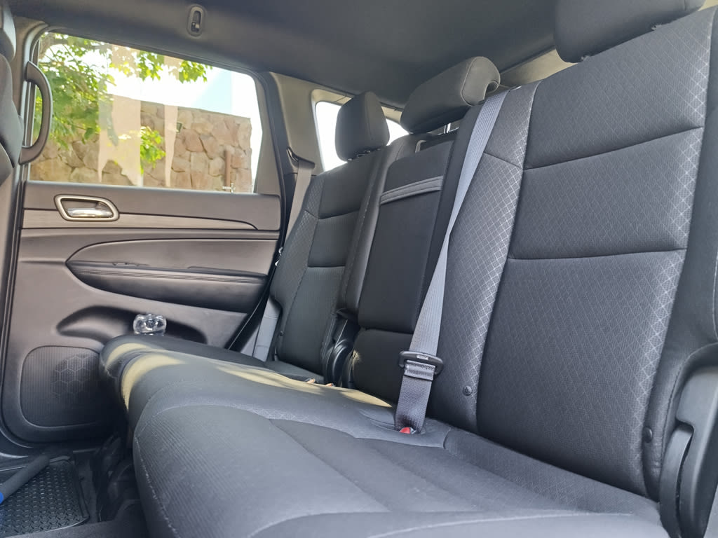 Jeep Grand Cherokee Laredo 4x4 año 2019
