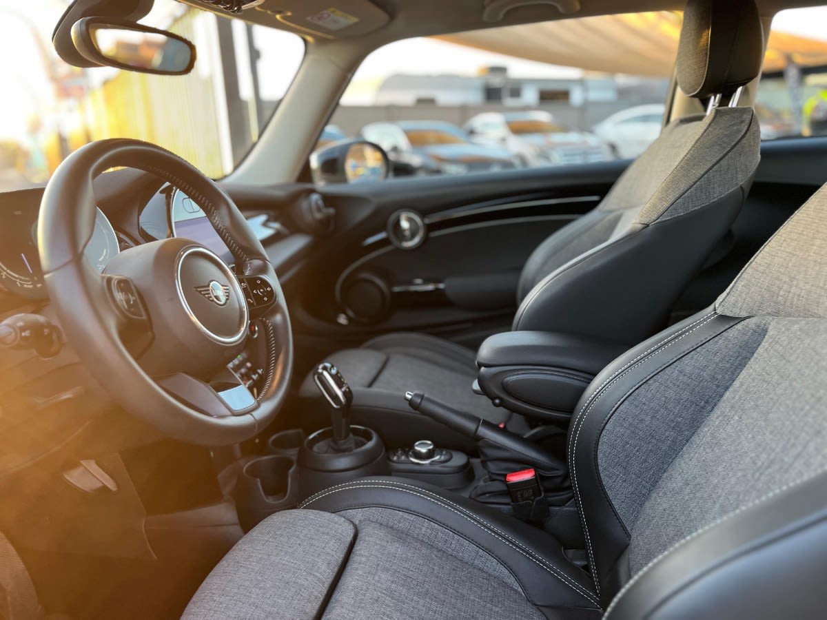 Mini Cooper Hb 3p 2.0 año 2023