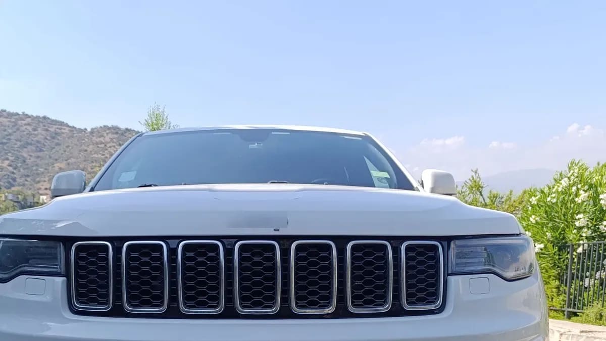 Jeep Grand Cherokee Laredo 4x4 año 2019