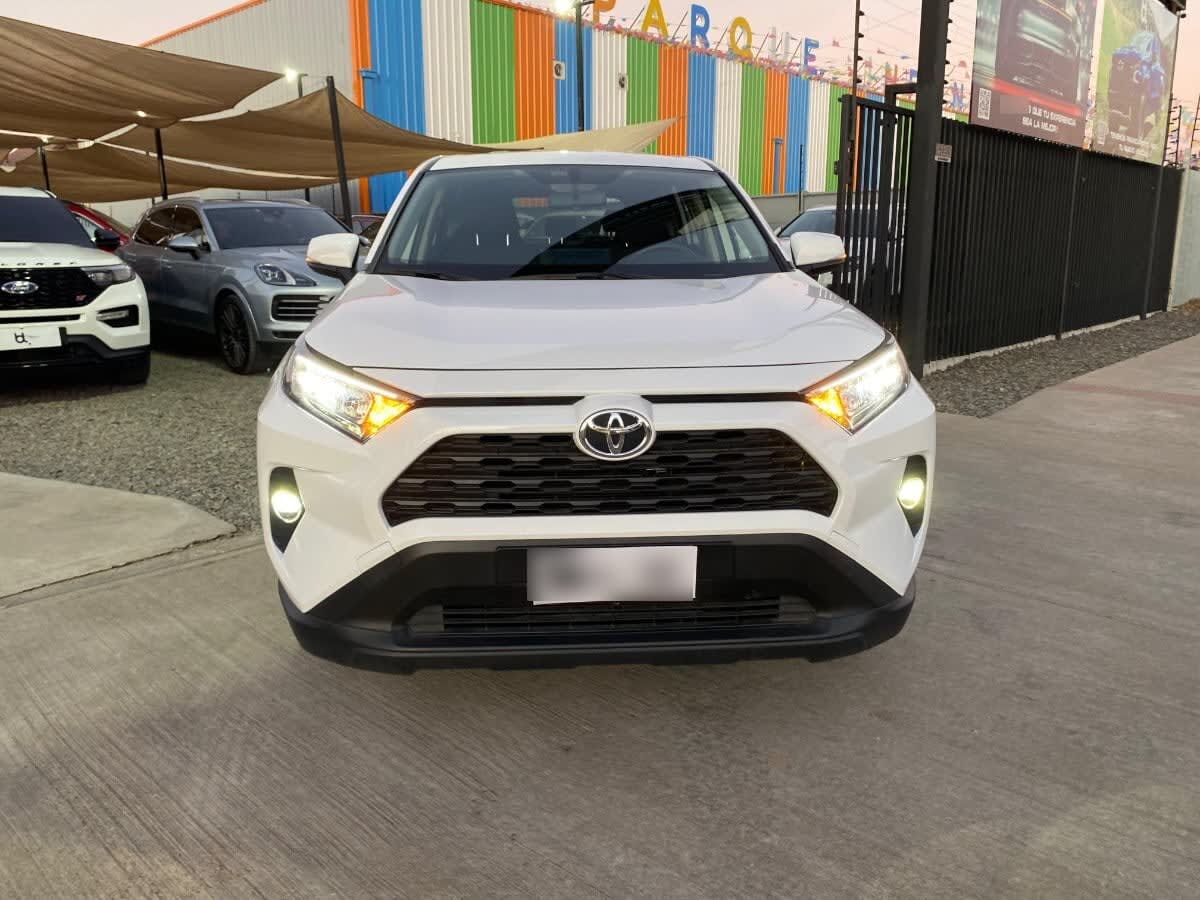 Toyota Rav 4 2.0 4x2 Cvt año 2025