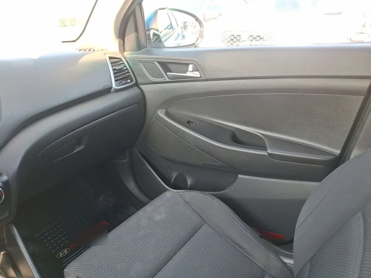 Hyundai Tucson 2.0 Crdi Diesel Advance 4x2 At 5p año 2018