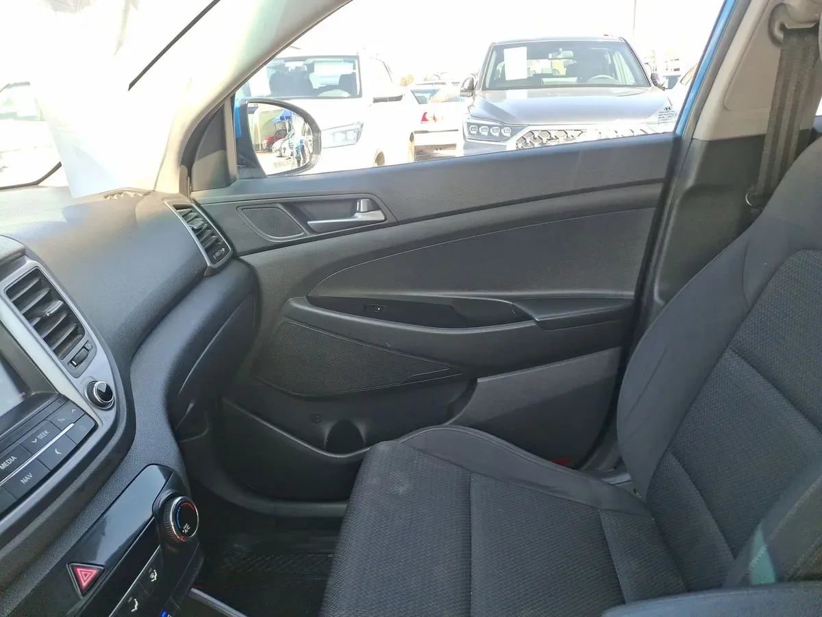 Hyundai Tucson 2.0 Crdi Diesel Advance 4x2 At 5p año 2018