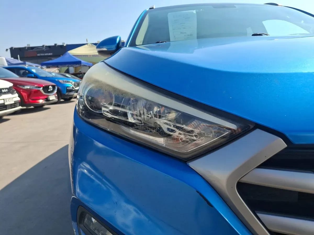 Hyundai Tucson 2.0 Crdi Diesel Advance 4x2 At 5p año 2018