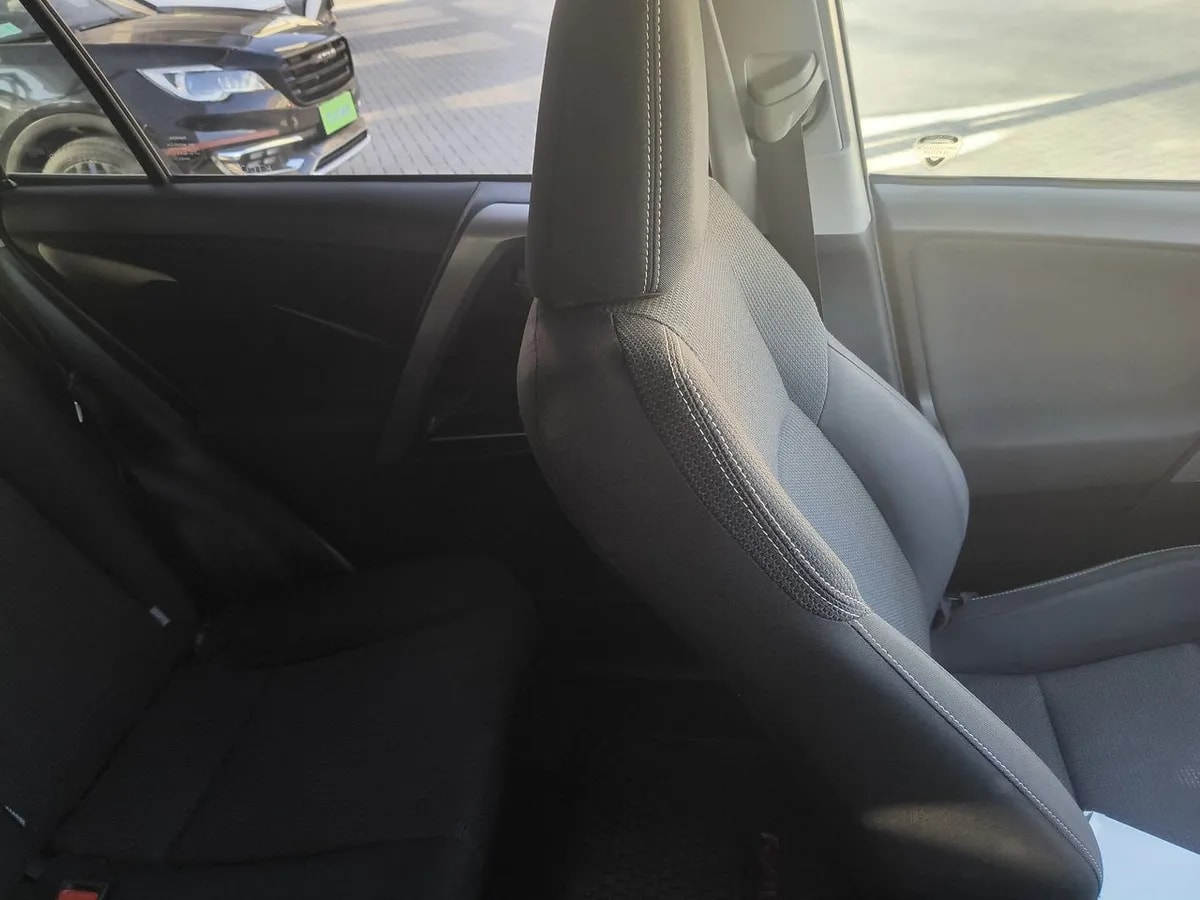 Toyota Rav 4 2.0 4x2 Super Lujo Cvt At 5p año 2019