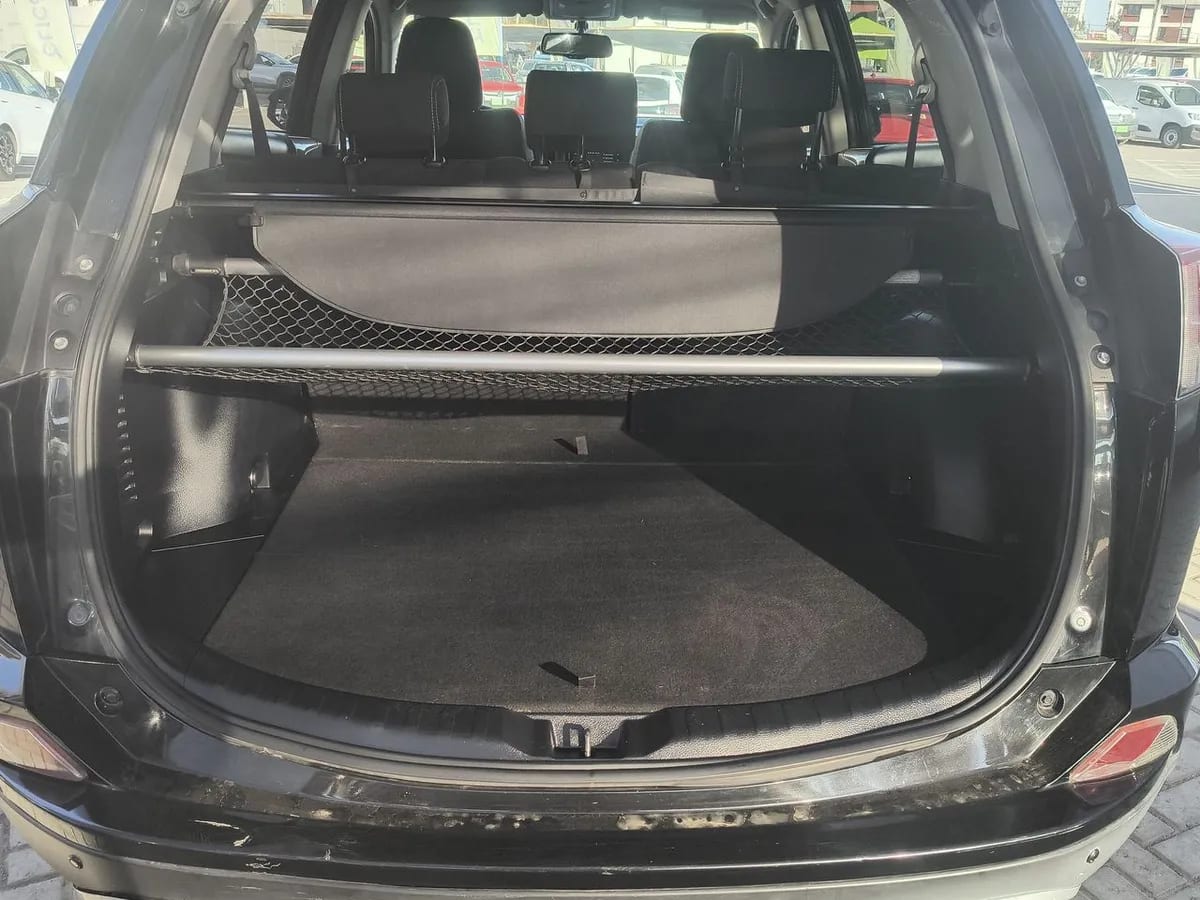 Toyota Rav 4 2.0 4x2 Super Lujo Cvt At 5p año 2019