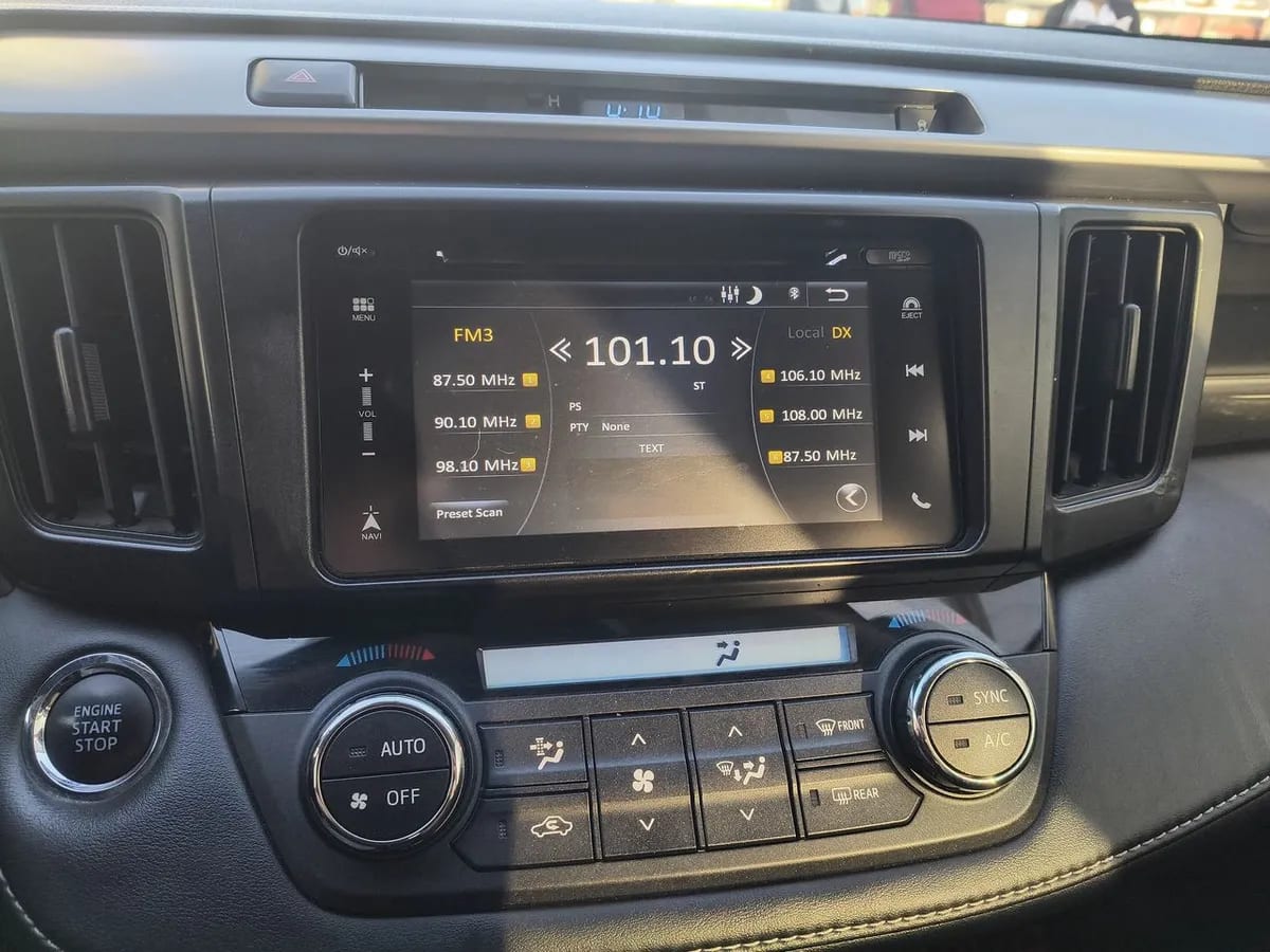Toyota Rav 4 2.0 4x2 Super Lujo Cvt At 5p año 2019