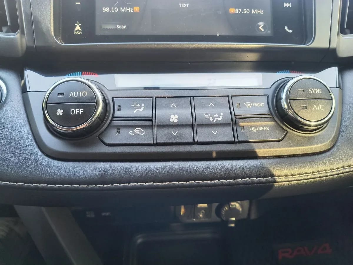 Toyota Rav 4 2.0 4x2 Super Lujo Cvt At 5p año 2019